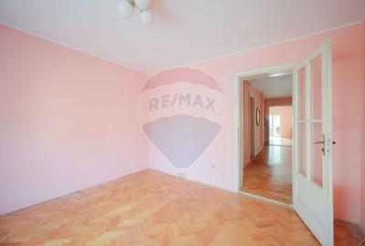 Casă cu 8 camere cu Teren 500 Mp în Iosia - 39