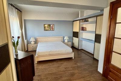 Apartament cu 3 camere decomandat în Central - 3