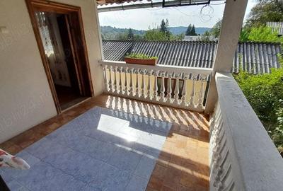 Casă cu 6 camere în Bezdead - 2