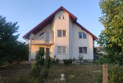 Casă cu 4 camere cu Teren 680 Mp în Oncea - 5