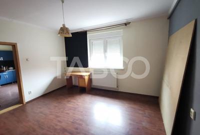 Casa de vanzare cu 3 camere la doar 10 minute centrul Sibiului - 7