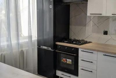 Apartament cu 2 camere în Tractorul