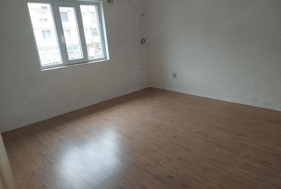 Spațiu comercial, de 32 mp, în Nufărul - 2