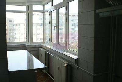 Apartament cu 3 camere decomandat în Decebal - 10