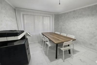 Apartament cu 3 camere semidecomandat în Central - 2