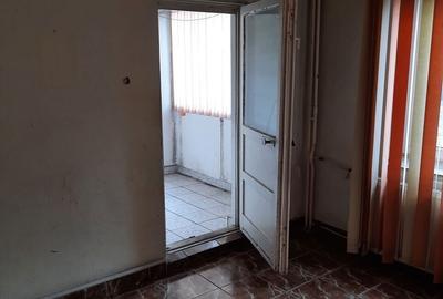 Apartament cu 4 camere în Berceni - 4