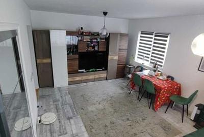 Apartament cu 2 camere decomandat în Canta - 3