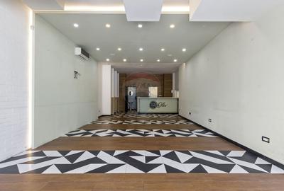De inchiriat spatiu comercial 89.16 m2 Ultracentral- Bd. Revolutiei - 1