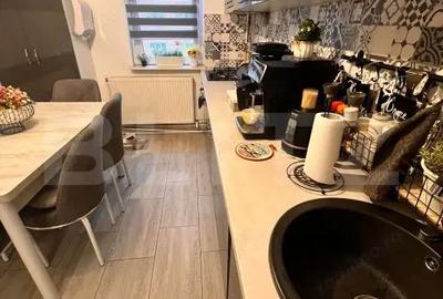 Apartament cu 4 camere decomandat în Central - 1