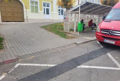 Spațiu comercial, de 40 mp, în Central - 3