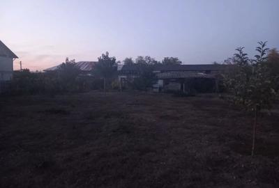 Casa de vanzare in satul Coste?ti Deal, comuna Produle?ti, jude?ul Dambovi?a - 7