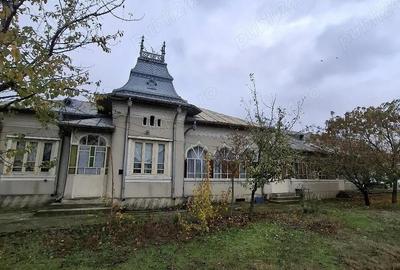 Casă cu 4 camere cu Teren 1607 Mp în Stoenești - 1