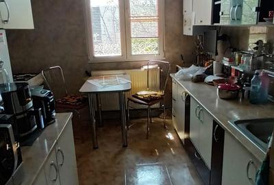 Apartament cu 3 camere decomandat în Drumul Taberei - 1
