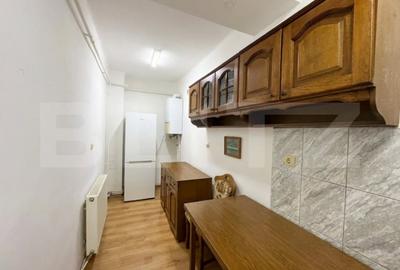 Casă cu 3 camere cu Teren 230 Mp în Central