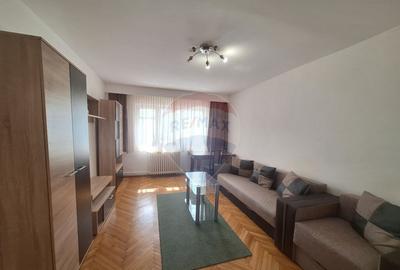 Apartament cu 3 camere decomandat în Sub Arini - 3
