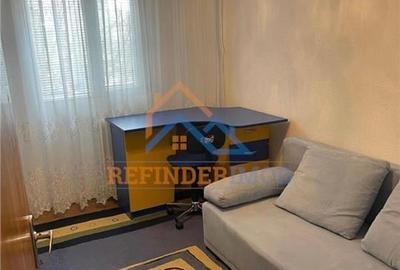 Apartament cu 4 camere decomandat, mobilat în Sălăjan