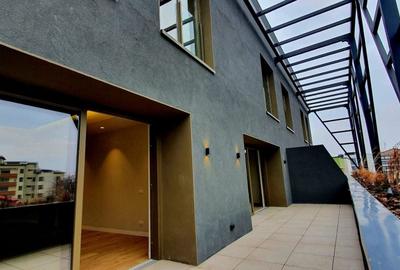 Apartament cu 4 camere semidecomandat, mobilat în Eminescu - 15