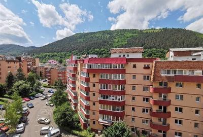 Apartament cu 2 camere semidecomandat, mobilat în Răcădău