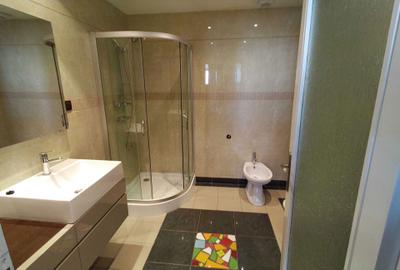 Apartament cu 2 camere semidecomandat în Universitate - 3