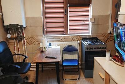 Apartament cu 3 camere decomandat în Giurgiului - 6