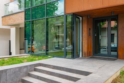 Spațiu Comercial de Lux | Constanța, Zona Centrală | Vizibilitate Maximă - 9