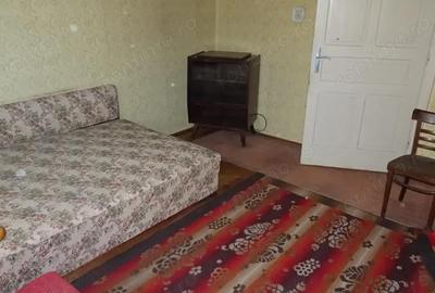 Apartament cu 4 camere în Central - 1