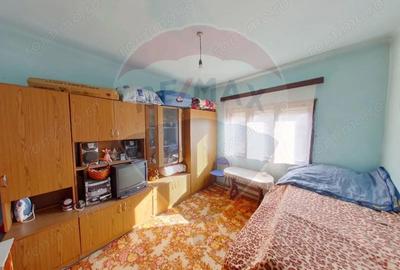 Casă cu 5 camere cu Teren 583 Mp în Sud - 4