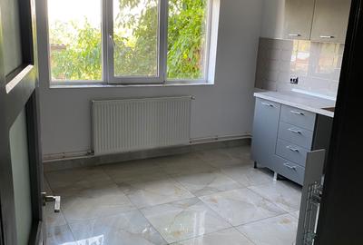 Apartament cu 3 camere decomandat în Central - 2
