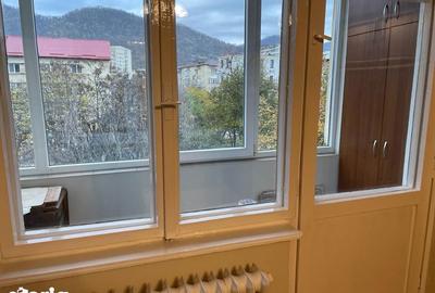 Apartament cu 3 camere decomandat, mobilat în Central - 3