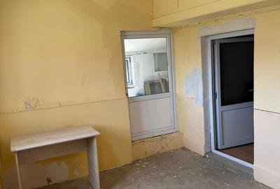 Casă cu 4 camere în Uiești - 12