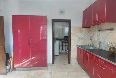 Casă cu 5 camere cu Teren 500 Mp în Brănești - 12