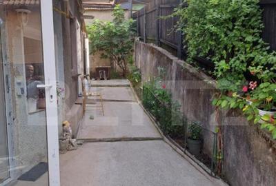 Casa individuala de vanzare in Scheii Brasovului (zona Piata - 1