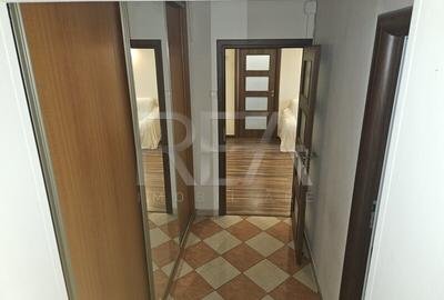 Apartament cu 3 camere semidecomandat, mobilat în Văcăresti - 6