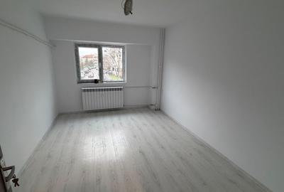 Apartament cu 2 camere decomandat în Trocadero - 3