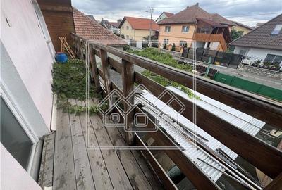 Casa de vanzare in Sibiu -  4 camere, curte, acces auto - 8