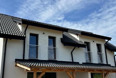 Duplex cu 3 camere cu Canalizare în Moșnița Nouă - 3