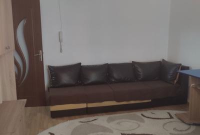 Garsonieră decomandată în Nicolina - 6