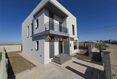 Casă cu 4 camere cu Teren 400 Mp în Berceni - 2