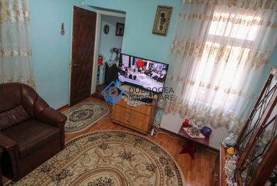 Casă individuală cu 3 camere cu Canalizare în Ultracentral - 2
