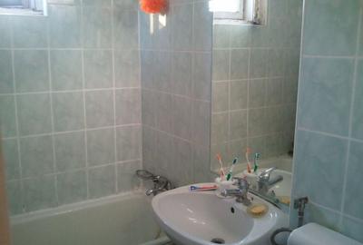 Apartament cu 3 camere semidecomandat în Central - 6