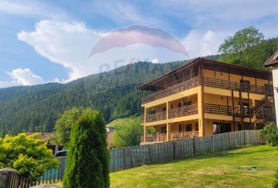 Hotel/Pensiune, de 377 mp, în Moieciu de Sus