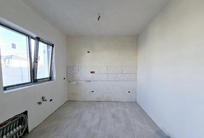 Casa mediteraneana - 3 camere - placa de beton - beci - geamuri tripan - 2