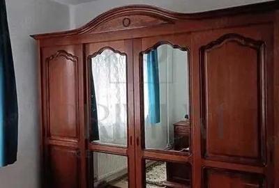 Apartament cu 2 camere decomandat, mobilat în Bucovina