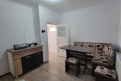 Casă cu 3 camere în Central