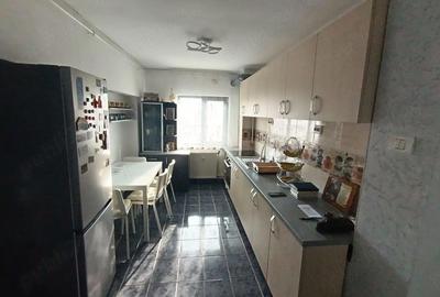 Apartament cu 2 camere decomandat în Decebal - 8