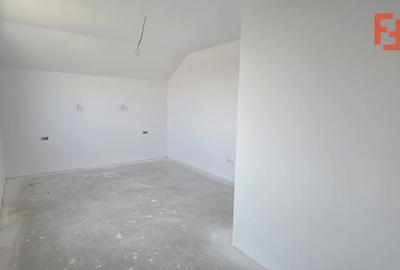 Duplex cu 3 camere cu Teren 340 Mp în Urseni - 12