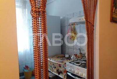 Apartament 2 camere decomandate 57 mp balcon bloc cu acoperis Cisnadie - 10