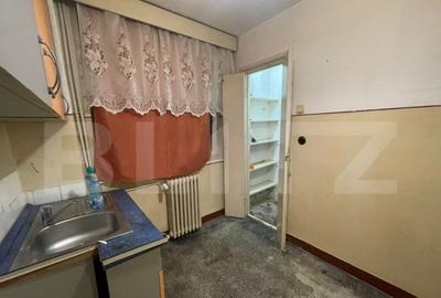 Apartament de vanzare, 2 camere, 48 mp, zona Cantemir - 1