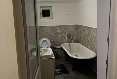 Casă cu 4 camere în Central - 2