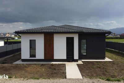 Casă cu 4 camere cu Teren 500 Mp în Central - 4